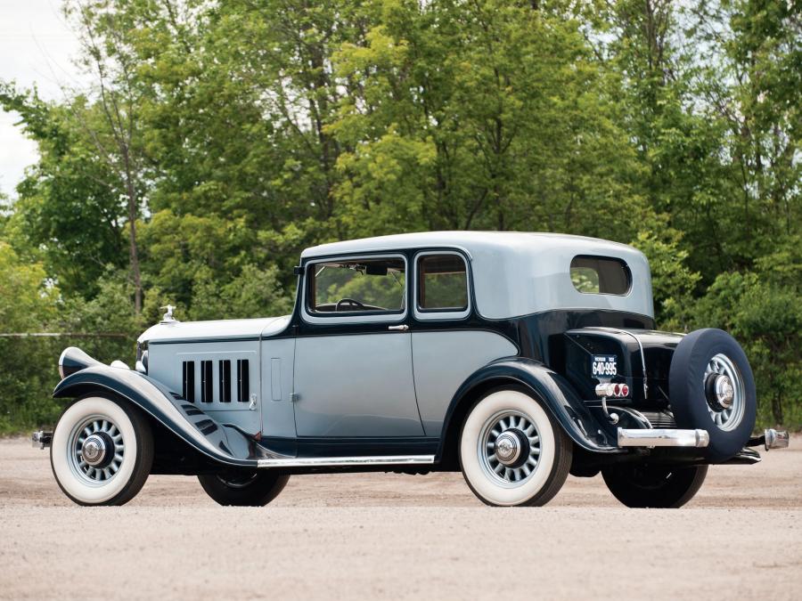  Pierce-Arrow Model 54 Club Brougham 1932 года  (фото 2 из 20)